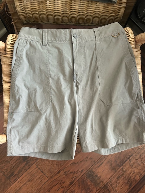 REI Pants - NWT REI Co-op Sahara Bermuda Shorts Sz 6 Olive Green